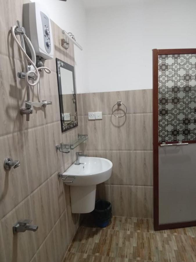 Holiday Villa تريكونامالاي المظهر الخارجي الصورة