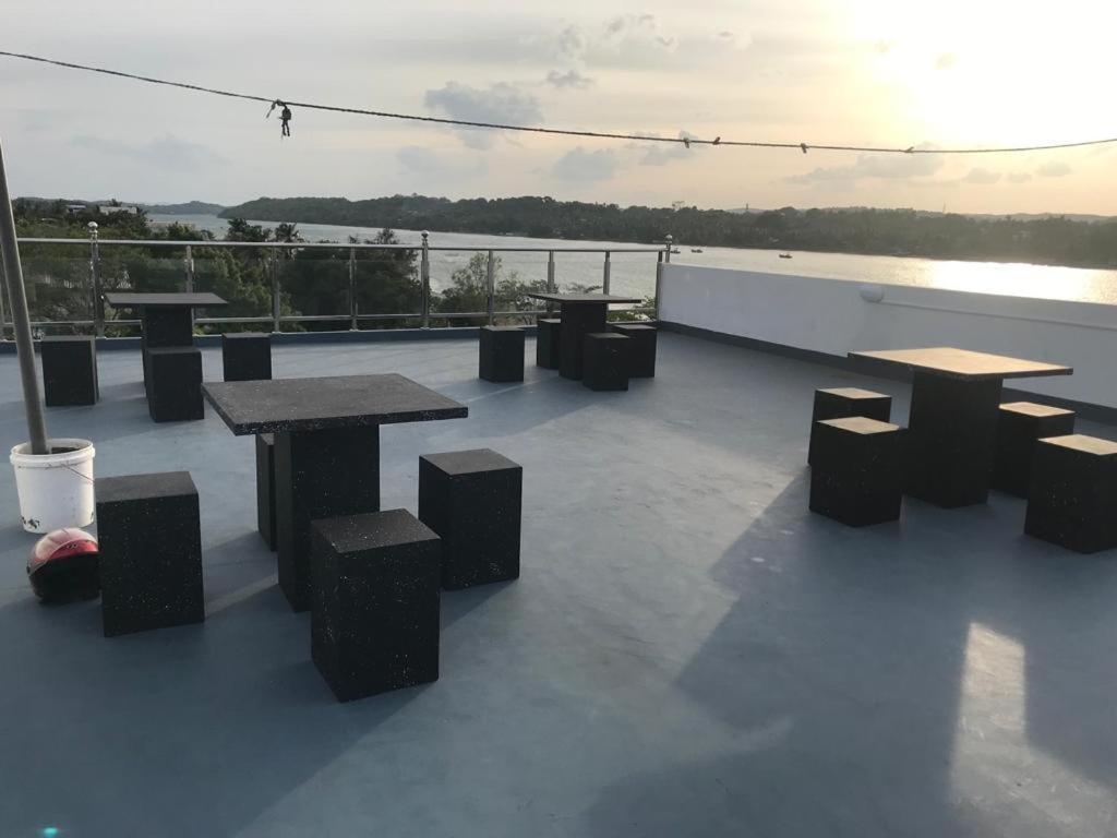 Holiday Villa تريكونامالاي المظهر الخارجي الصورة