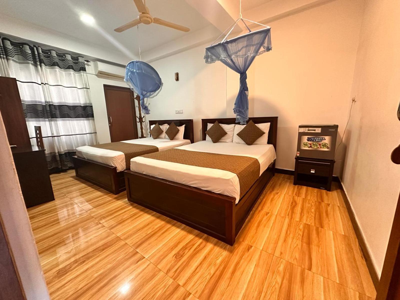 Holiday Villa تريكونامالاي المظهر الخارجي الصورة