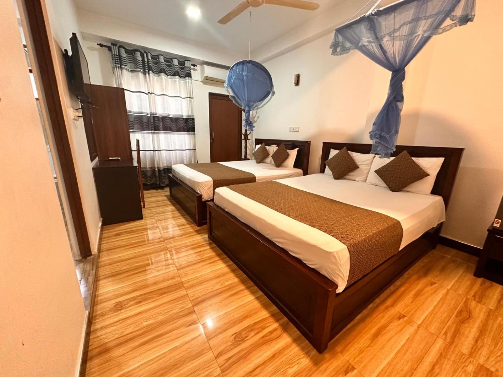 Holiday Villa تريكونامالاي المظهر الخارجي الصورة