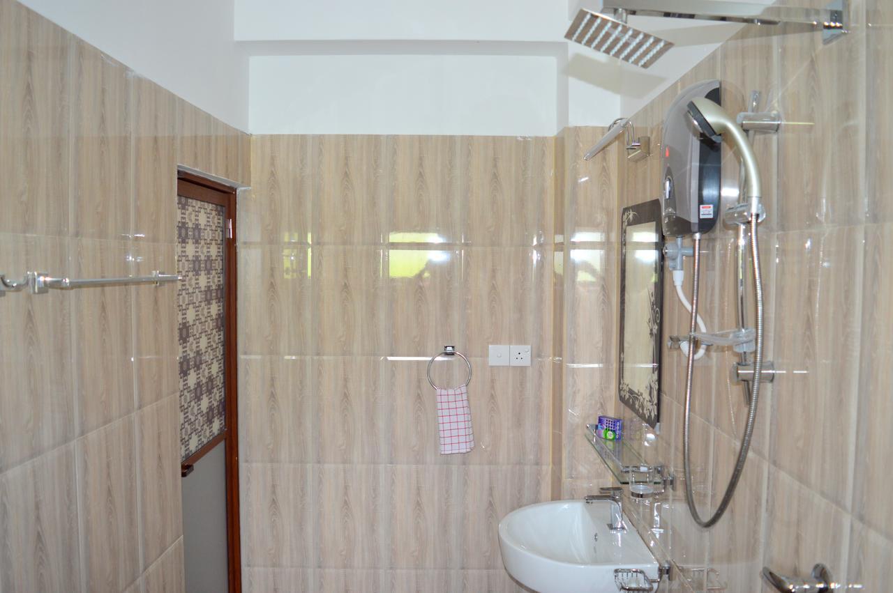 Holiday Villa تريكونامالاي المظهر الخارجي الصورة